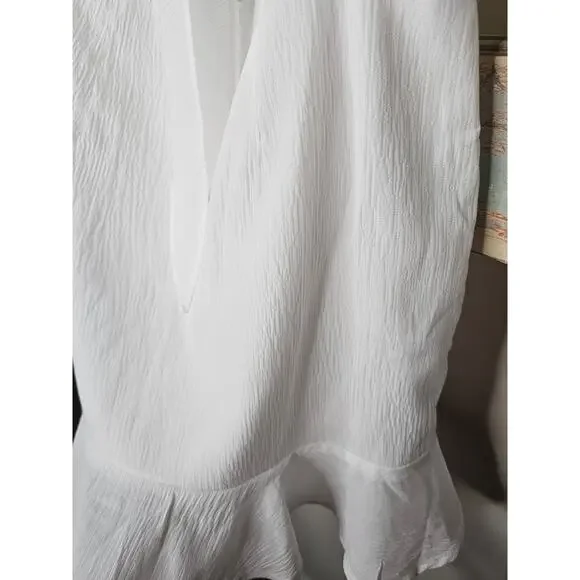 NWT Hello Molly White Cut Out Dress Bride/ Shower/ Bachelorette Size  6 - Picture 15 of 16